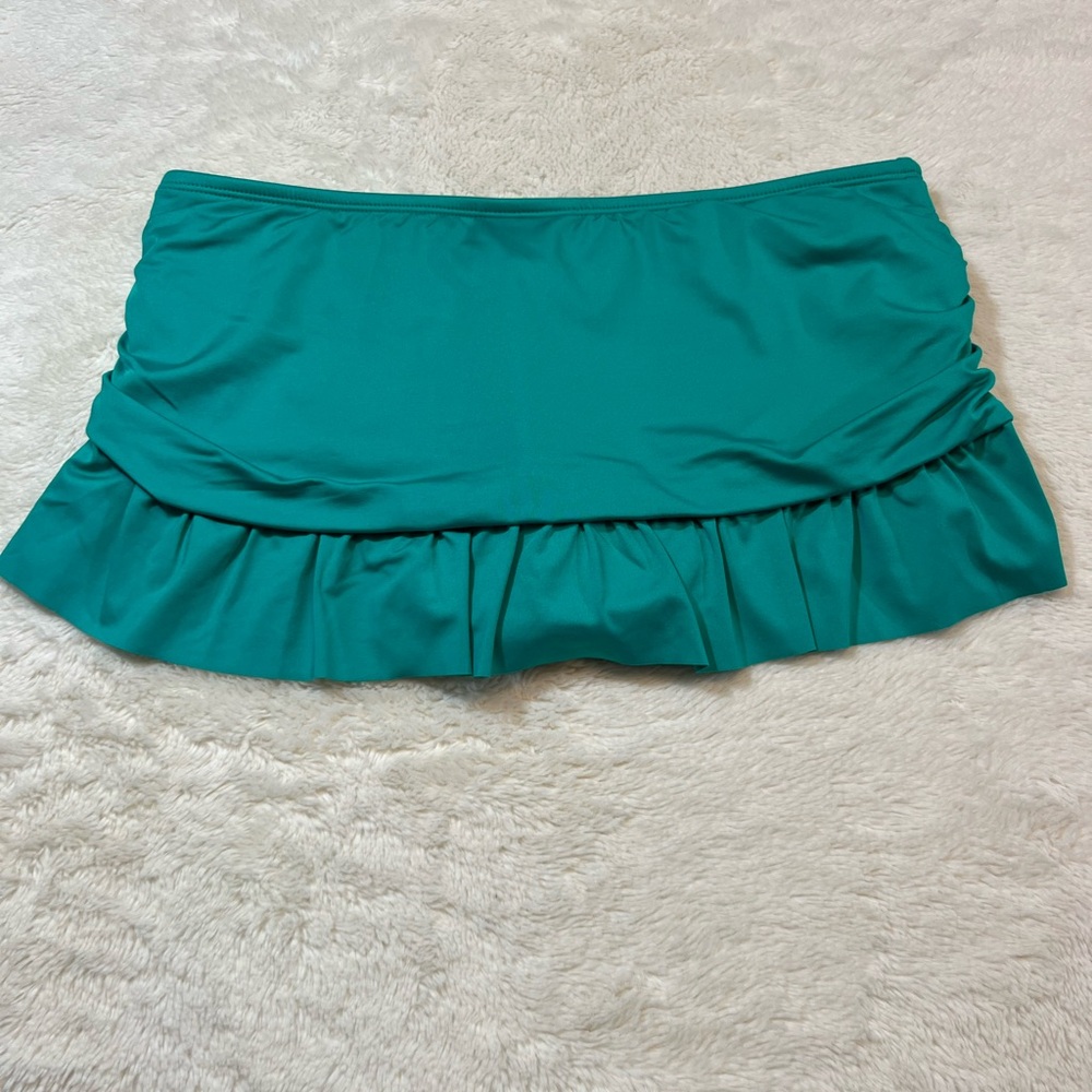 Apt 9 Emerald Green Ruffled Hem Swim Skirt Size 6 - Picture 2 of 13
